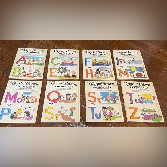 The Charlie Brown Complete Dictionary Set Hardcover Books - Picture 1 of 13